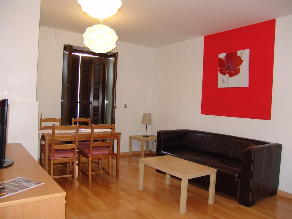 Apartamentos Zaragoza Coso Phòng bức ảnh