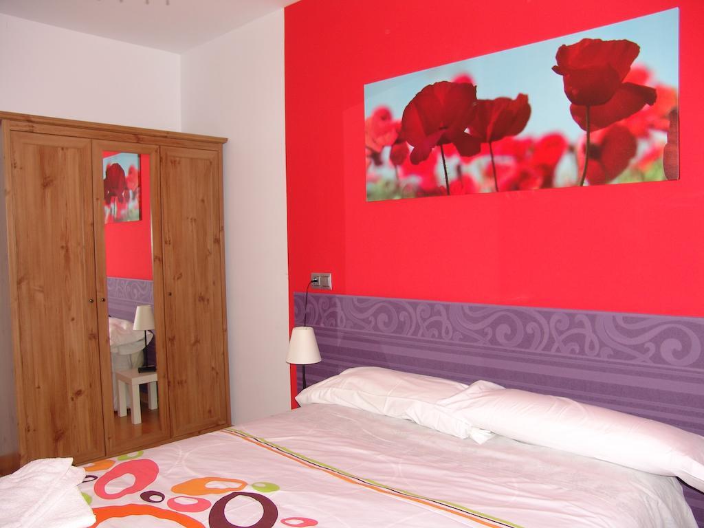 Apartamentos Zaragoza Coso Phòng bức ảnh